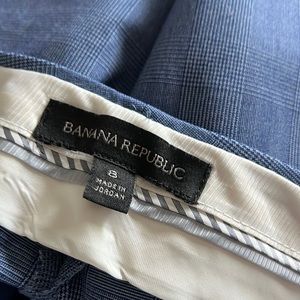 Ladies Banana Republic Logan fit pants